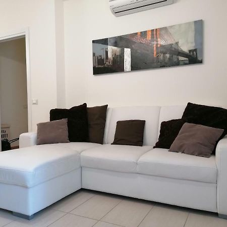Appartamento Elegante Nuovissimo Quartu SantʼElena Buitenkant foto