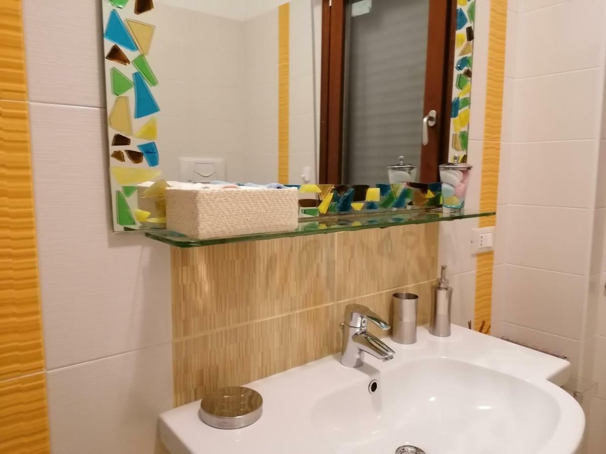 Appartamento Elegante Nuovissimo Quartu SantʼElena Buitenkant foto